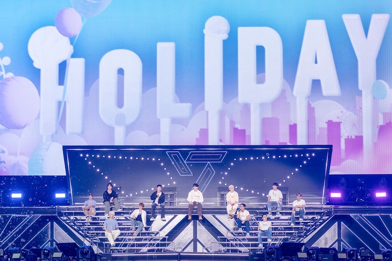 SEVENTEEN 2025 JAPAN FANMEETING ‘HOLIDAY’