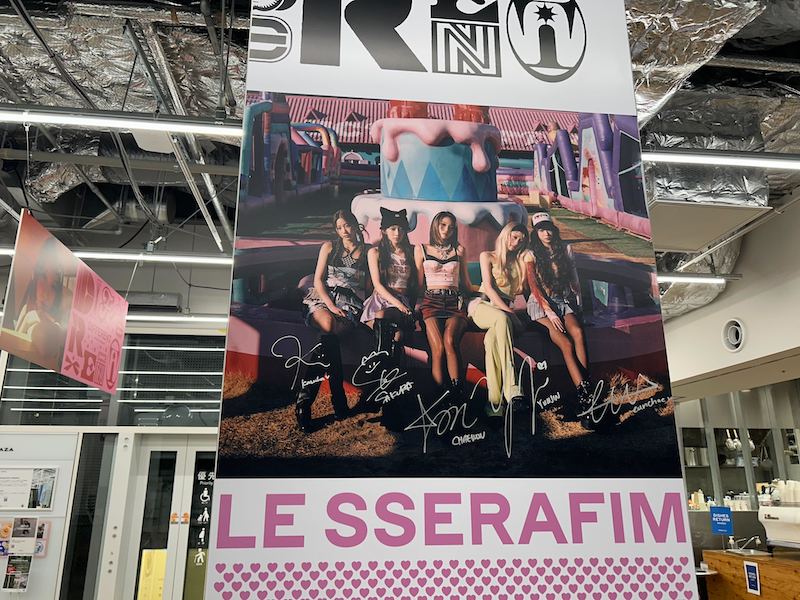 LE SSERAFIM Japan 4th Single 'DIFFERENT' POP UP STORE