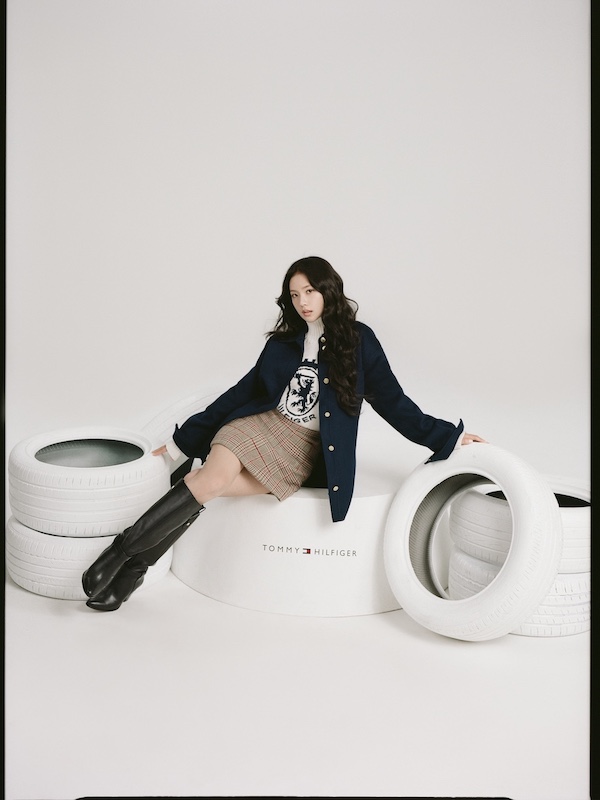 TOMMY HILFIGER JISOO