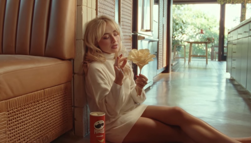 sabrina carpenter-Love at first bite