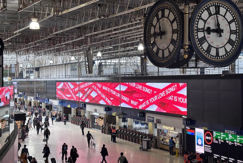 BTS_WHAT IS YOUR LOVE SONG_ロンドン ウォータールー駅