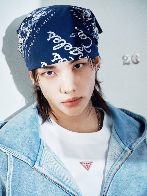 GUESS Stray Kids ヒョンジン