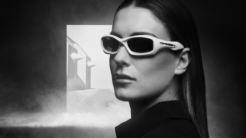 OAKLEY