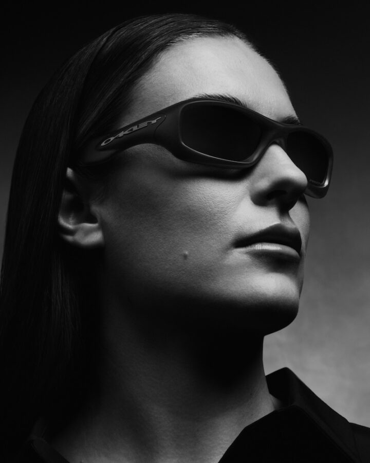 OAKLEY
