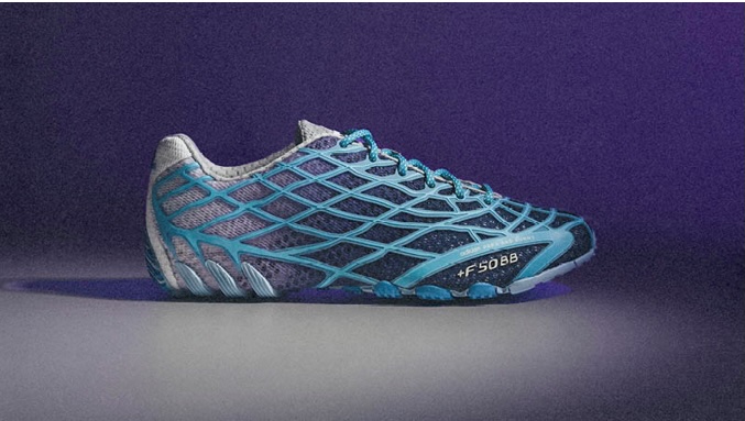 アディダス オリジナルス x バッド・バニーF50 Ghost Sprint