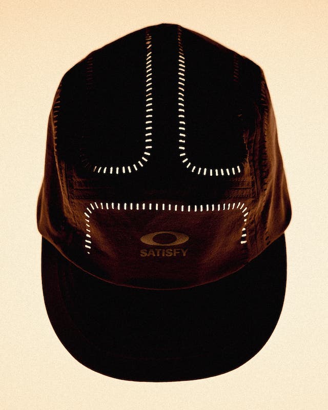 SATISFY Oakley